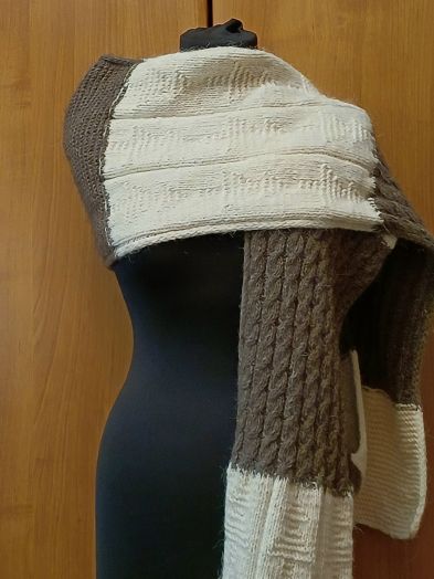 Длинный, очень тёплый шарф из натуральной шерсти