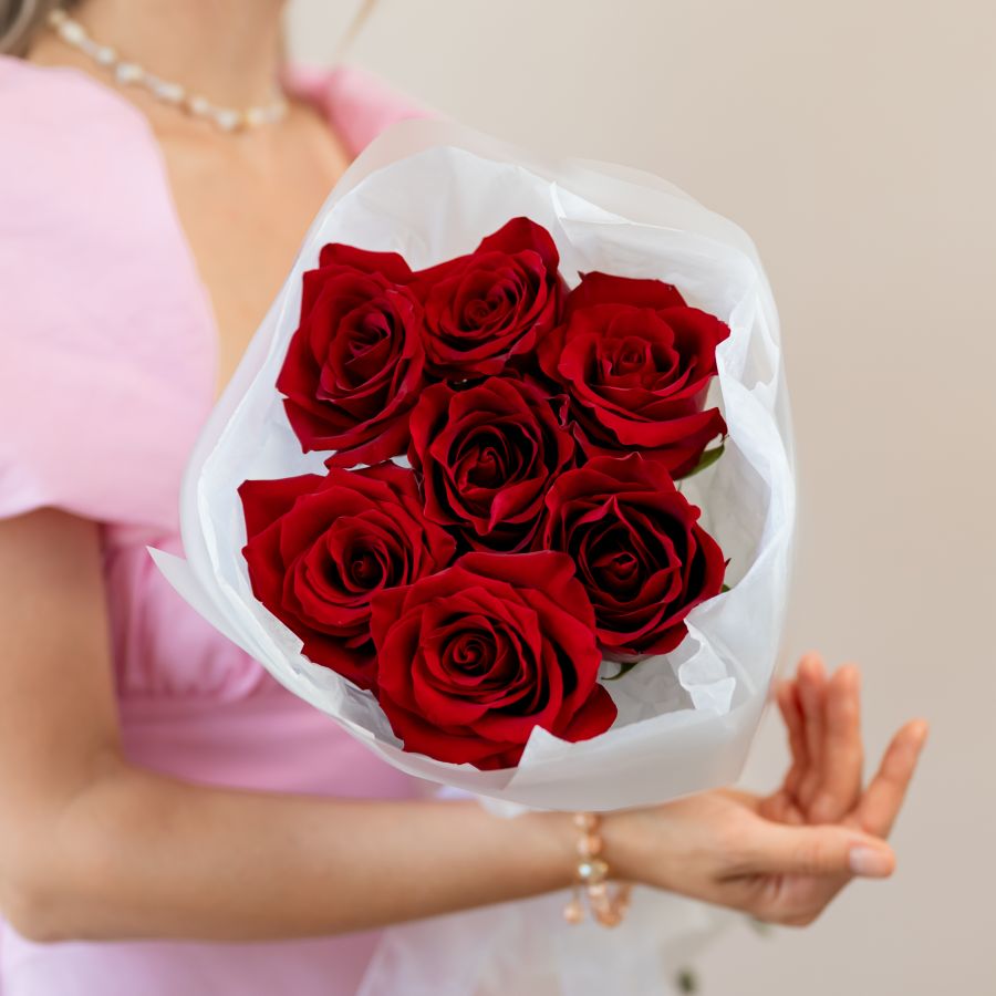 7 красных роз 60см