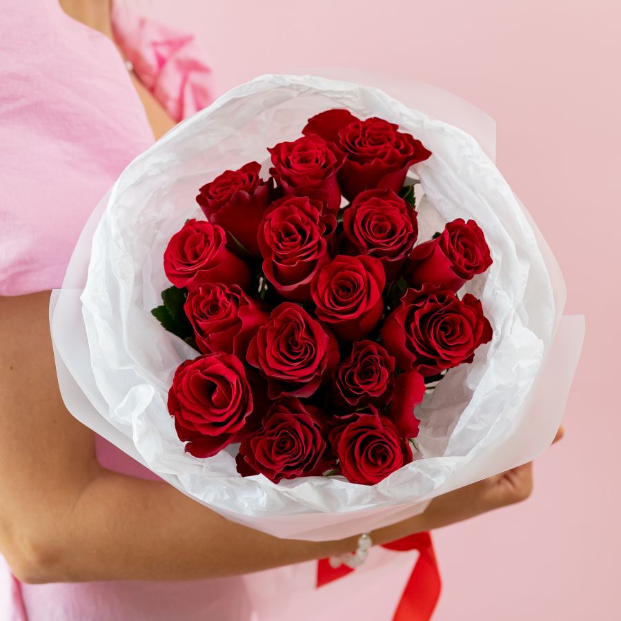 15 красных роз (50см, Кения)