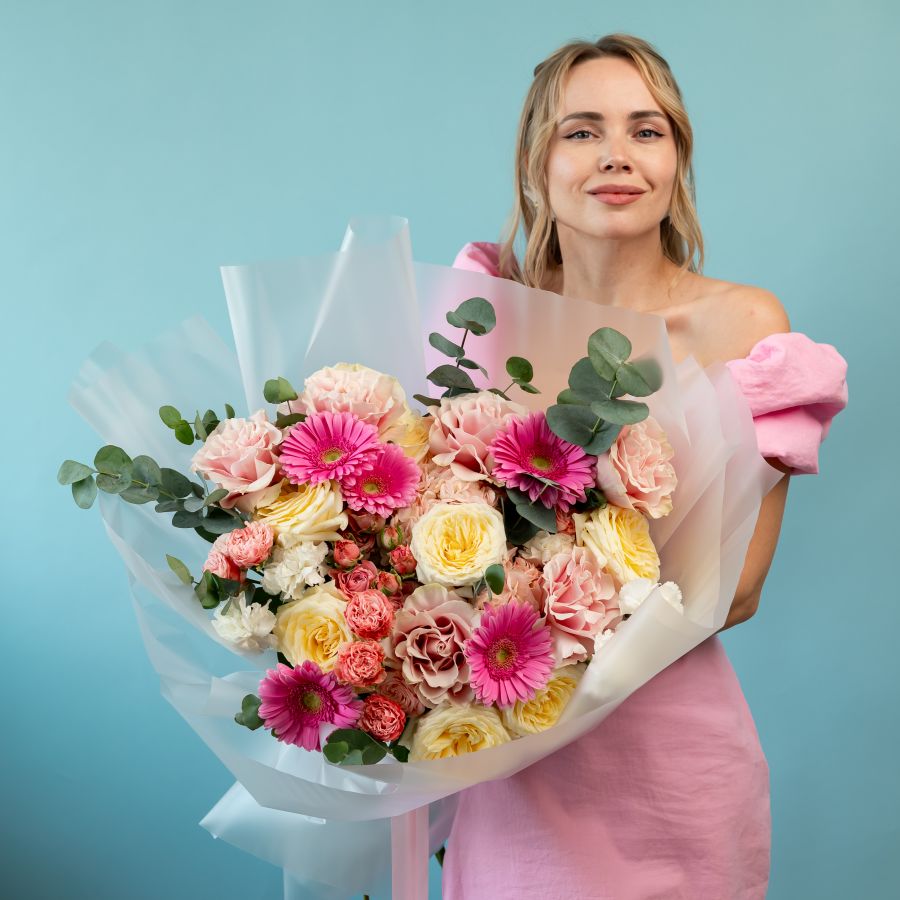 Сборный букет на 12000