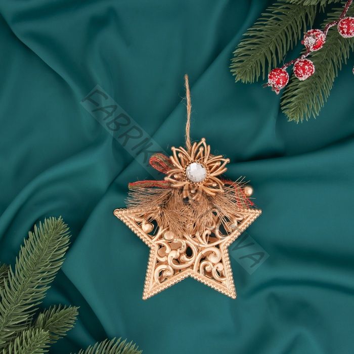 Ёлочная игрушка «Зимнее волшебство. Звезда с цветком» пластик, 12x12 см, золото