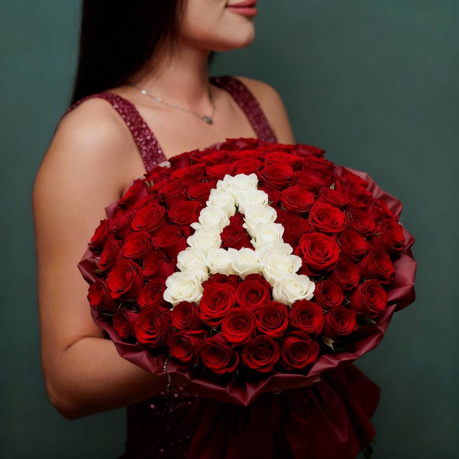 Букет из 101 розы "Буква"