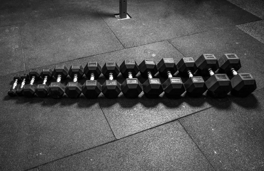 Yousteel Гантель 5 кг гексагональная