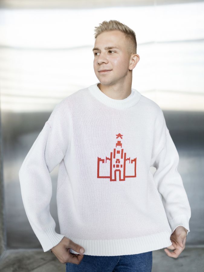 Свитер с Кремлем