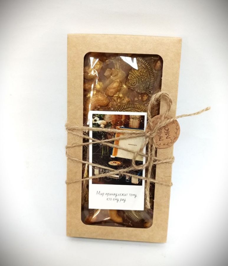 Цельный шоколад ручной работы