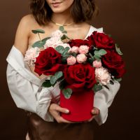 Шляпная коробка с французкими розами S