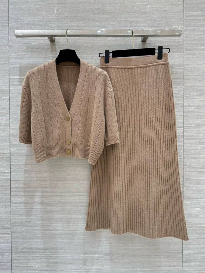 Костюм женский LORO PIANA Cervatto