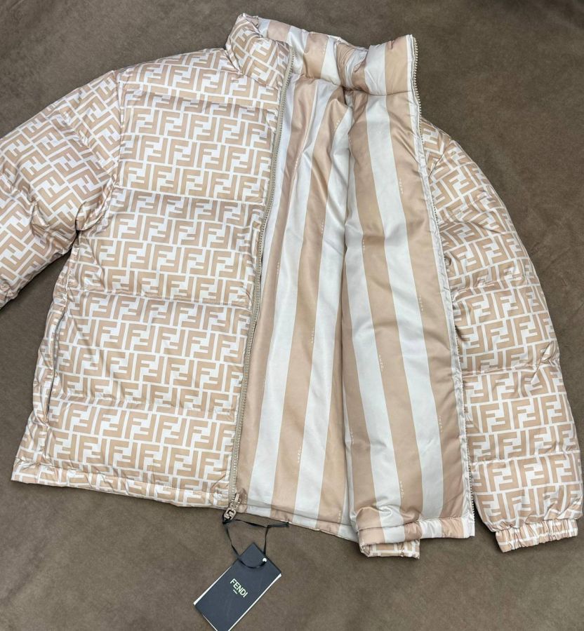 Пуховик женский FENDI