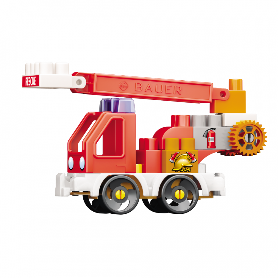 Конструктор "Пожарная часть", набор с пожарной машиной и тренировочной площадкой