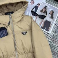 Пуховик женский PRADA Re-Nylon down