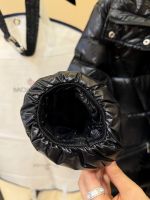 Пуховик женский MONCLER