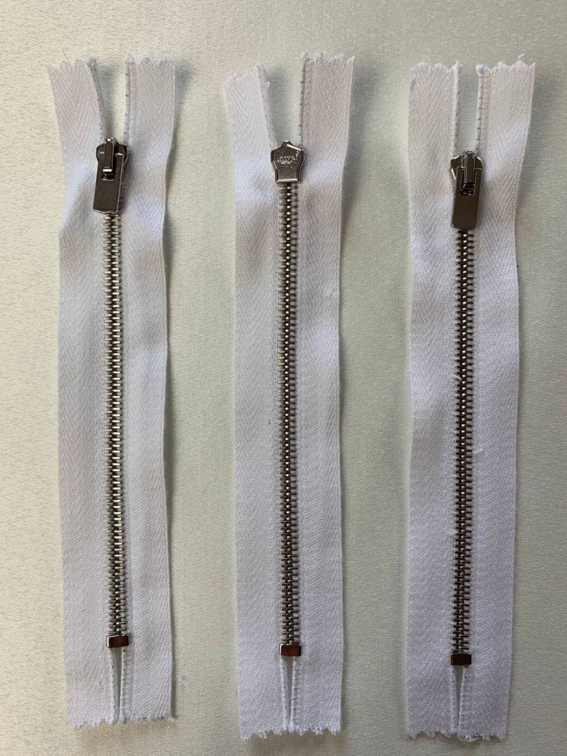 Молния металлическая