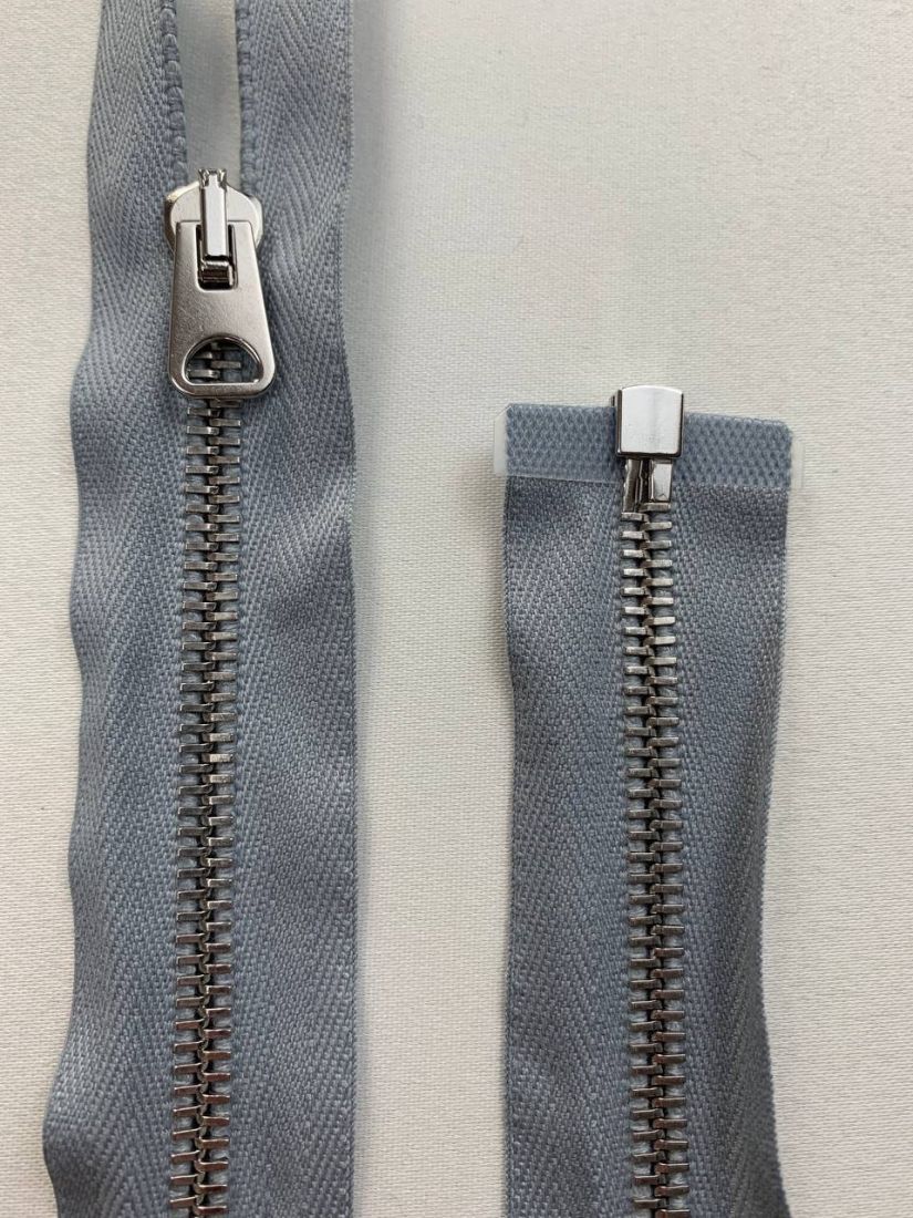 Молния металлическая