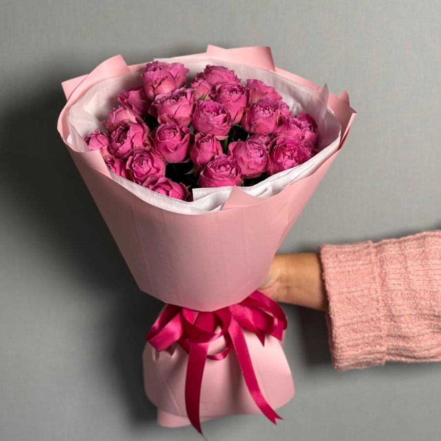 Пионовидные розы Мисти