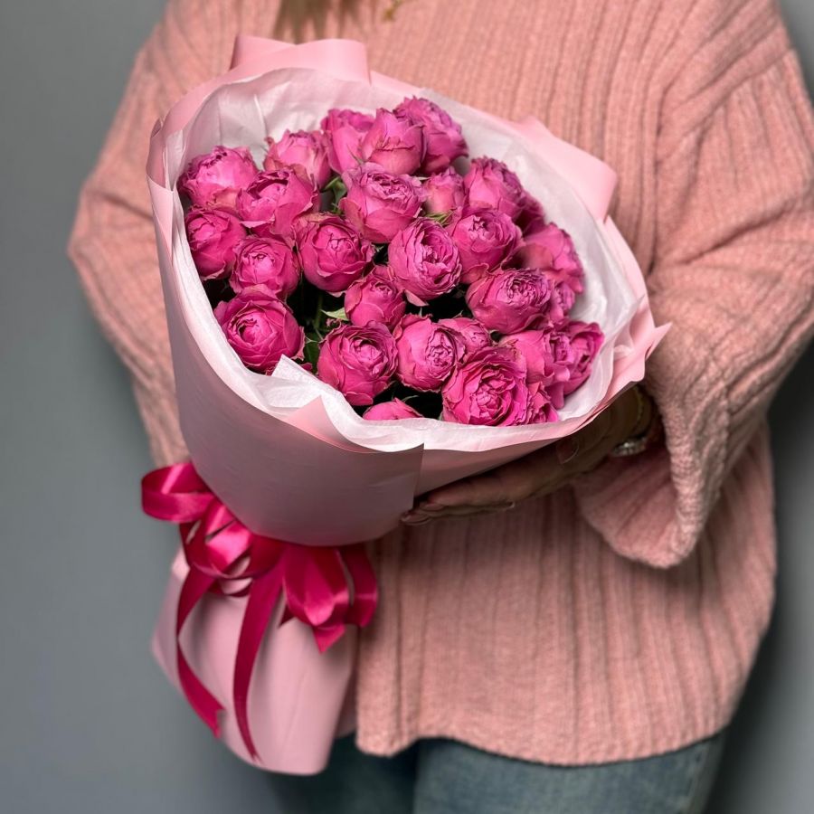 Пионовидные розы Мисти