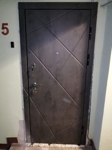 Входная дверь Termo-door Лучи Бетон - Мадрид Дуб