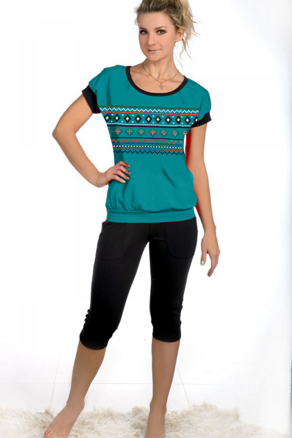 Женская пижама с бриджами и футболкой 50 [изумрудный]