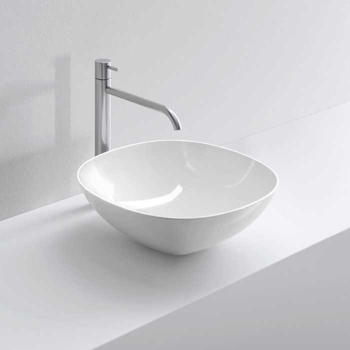 Изображение Раковина накладная NOORTH Milldue edition DEN Q42 42,5х42,5х14,5 см из керамики цвет белый глянцевый