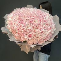 Шикарный букет из 199 пионовидных роз