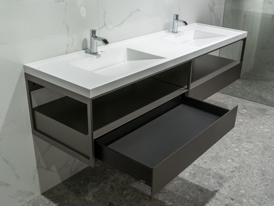 Мебельный комблект Milldue Fjord с открытыми элементами ФОТО