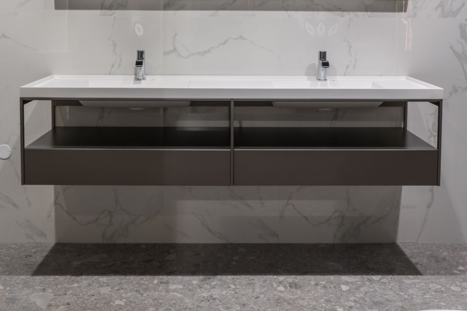 Мебельный комблект Milldue Fjord с открытыми элементами ФОТО