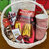 Подарочная корзина Малиновый Новый год