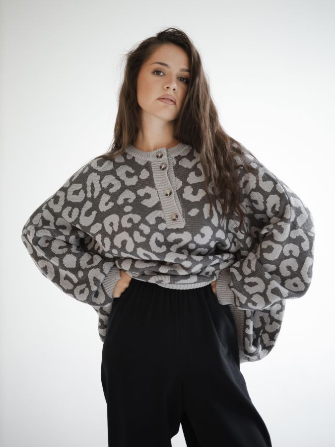 Свитер леопард