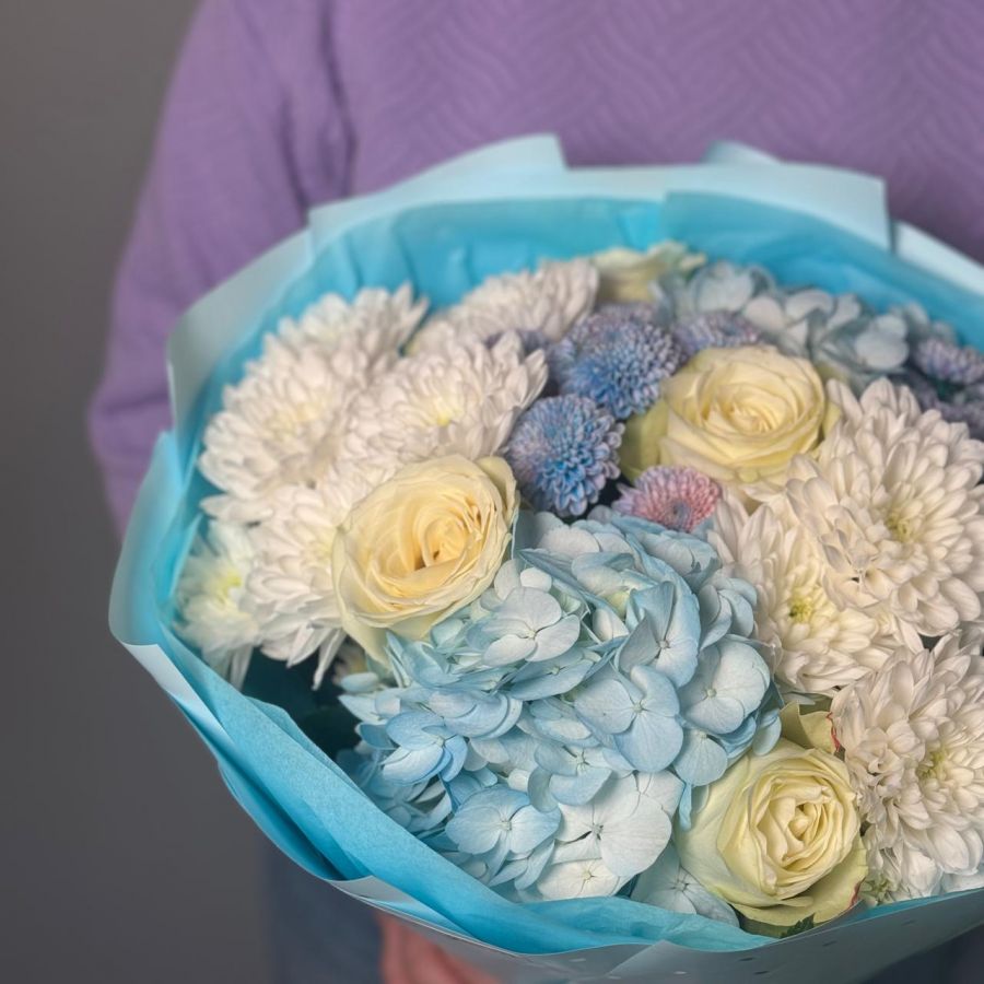 Голубой букети с гортензиями 