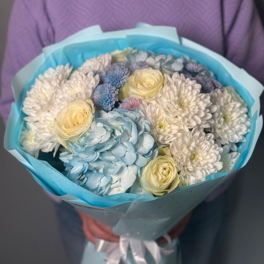 Голубой букети с гортензиями 