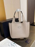 Сумка Prada Premium Сумка Prada Premium