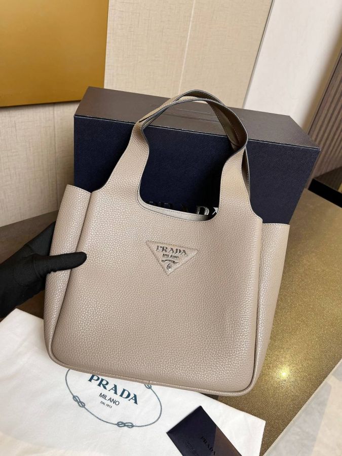 Сумка Prada Premium