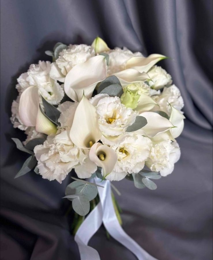 Букет Невесты Каллы и Эустома