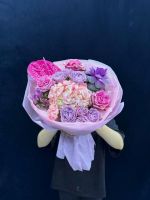 Букет с гортензией, пионовидной розой и антуриумом "Минуты счастья"