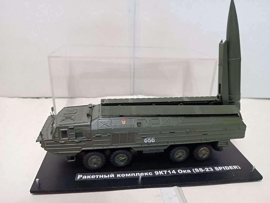 Ракетный комплекс 9К714 Ока (SS 23 Spider) (1/72)
