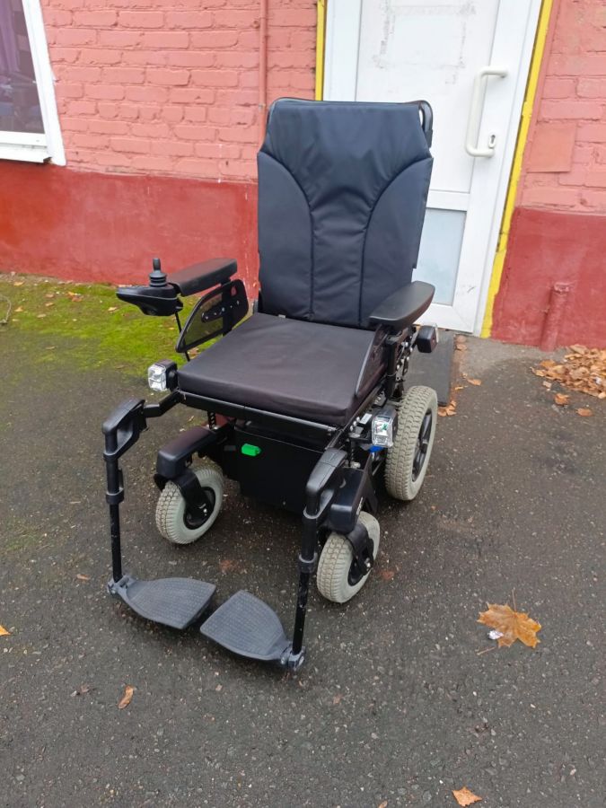 Кресло-коляска с электроприводом ОттоБокк Juvo B4