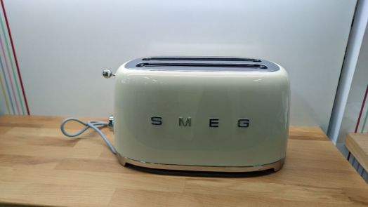 Smeg TSF02CREU (уценка)
