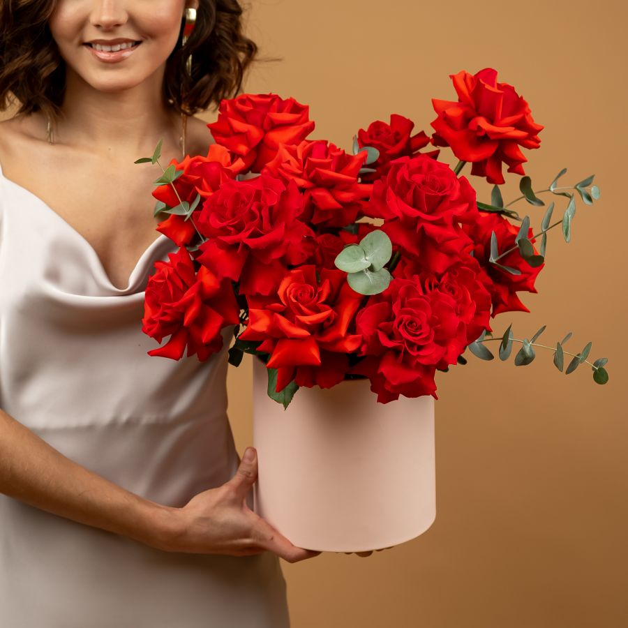 15 французских роз в шляпной коробке (сорт Нина)