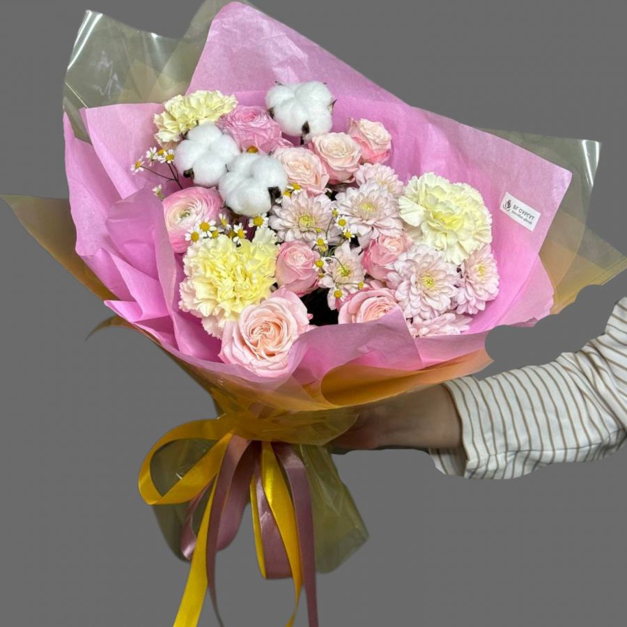 Сборный букет с хлопком
