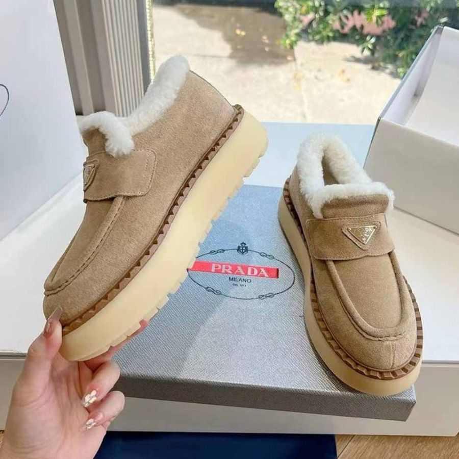 Лоферы PRADA с мехом Premium