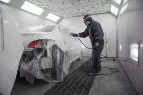 Покраска Глянцевым Лаком на Автомобиле Варшавское шоссе 170Бс7