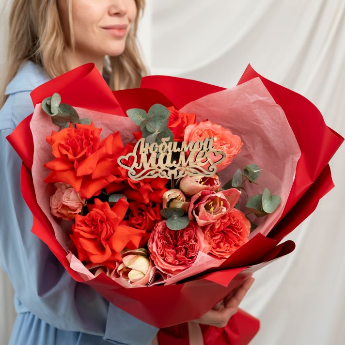 Букет с розами и амариллисами