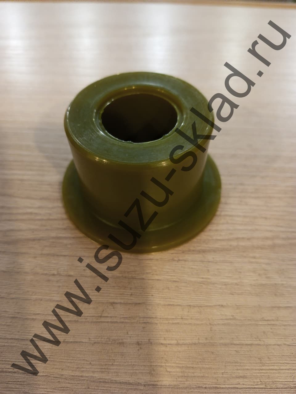 Втулка стабилизатора переднего hino300 сбоку