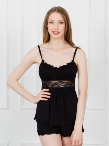 Пижама из вискозы с кружевом, топ и шорты К23(7) черная
