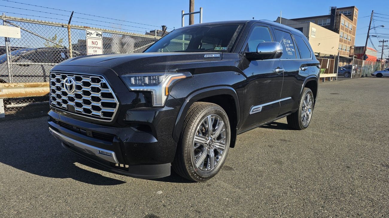Toyota Sequoia / 2025