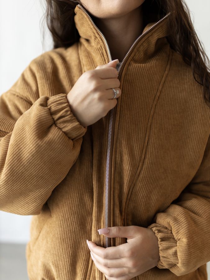 Бомбер вельветовый кэмел