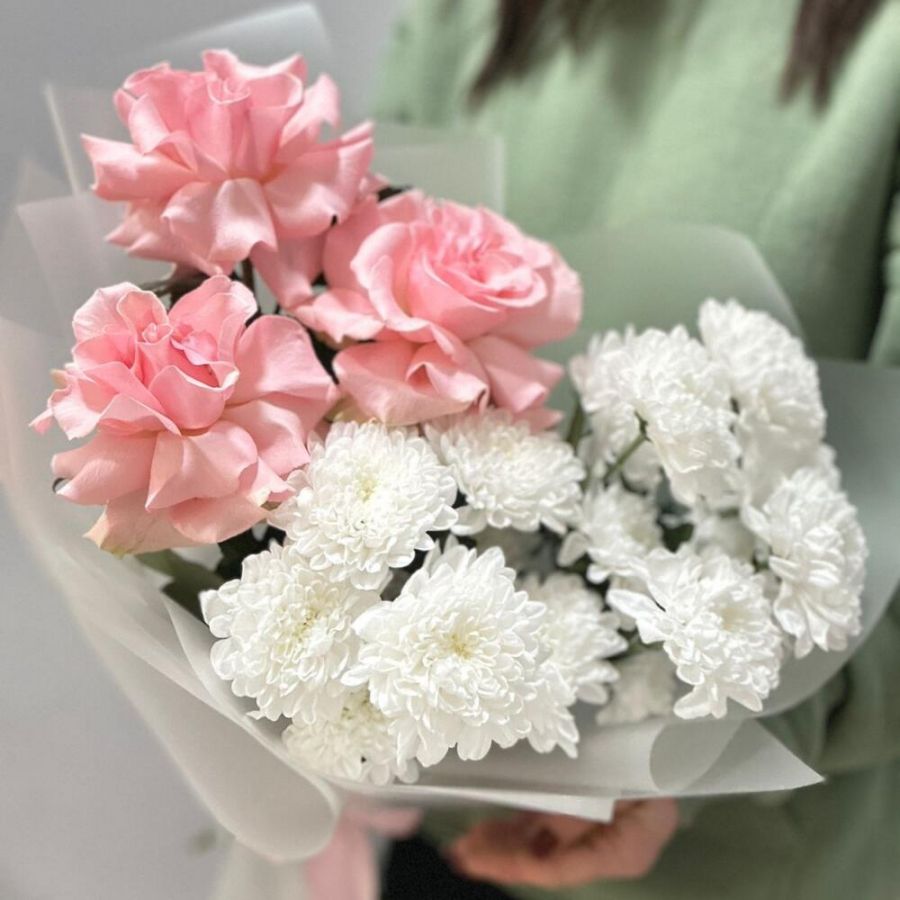 Букет "Анастасия"/розы французские/хризантема