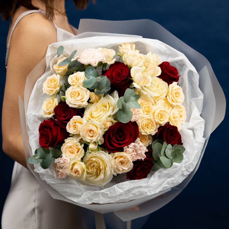 Сборный букет с розами для Мамы