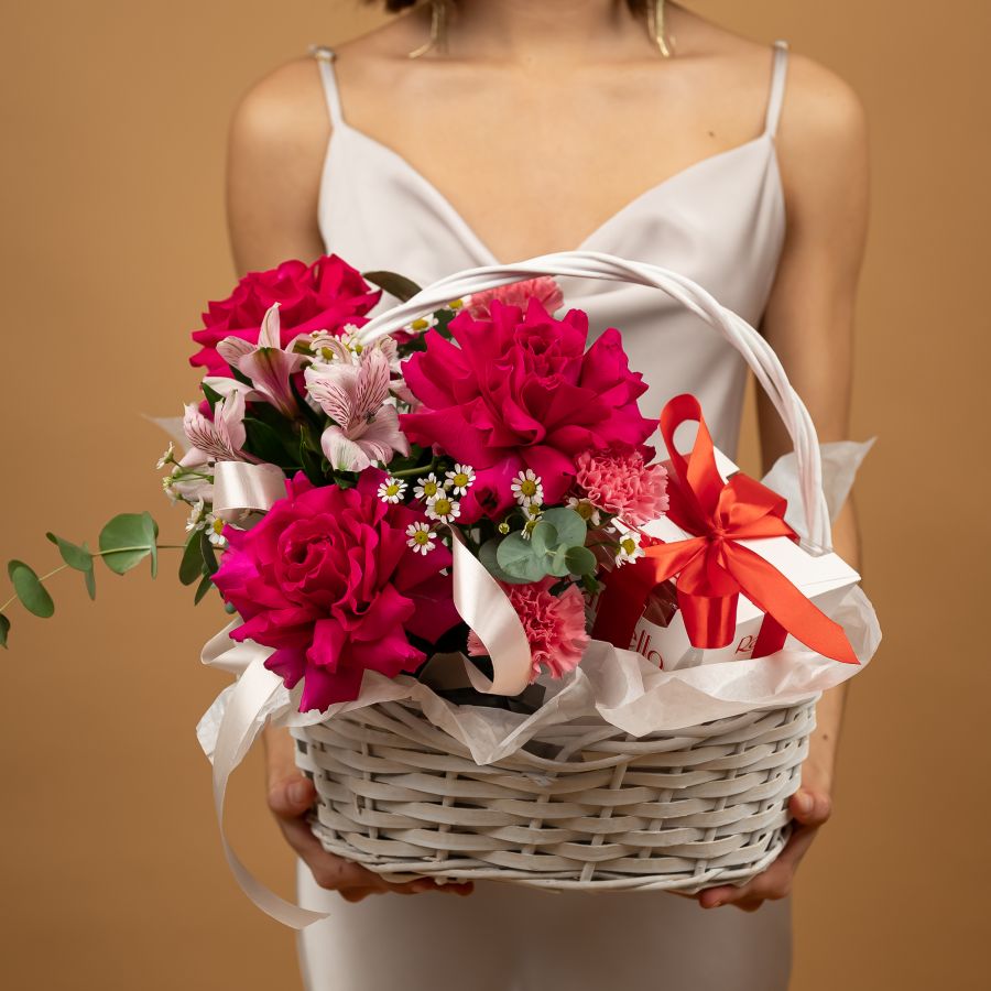 Цветочная корзина Счастье