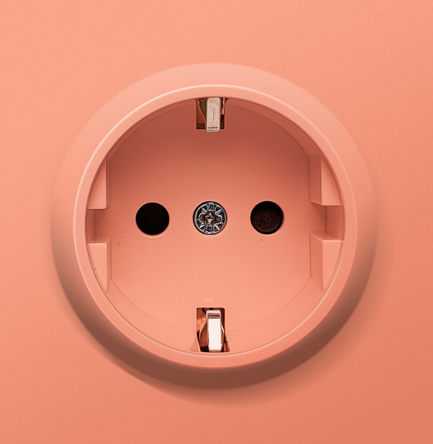 Накладка для розетки Schuko с заземлением со шторками 16A 250 В~, матовый коралл, серия R98