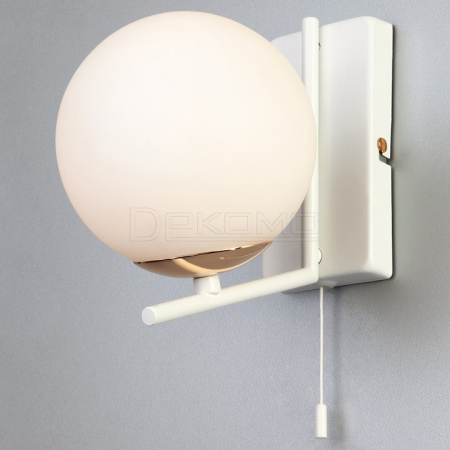 Бра Lucas 70092/1 белый